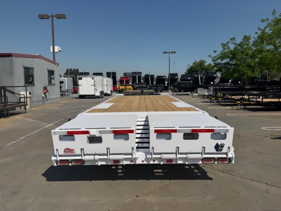 New 2026 Diamond C Trailers DEC207L26X102 8.5FT X 26FT 15.K GVW Equipment Trailer