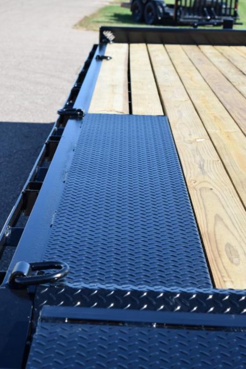 New 2027 BND Trailers 14k 20+5 Deckover Equipment Trailer With Mega Ramps