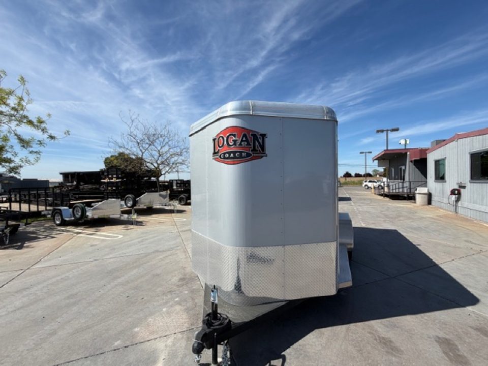 New 2026 Logan Coach BULLSEYE3BP Stock / Stock Combo Trailer