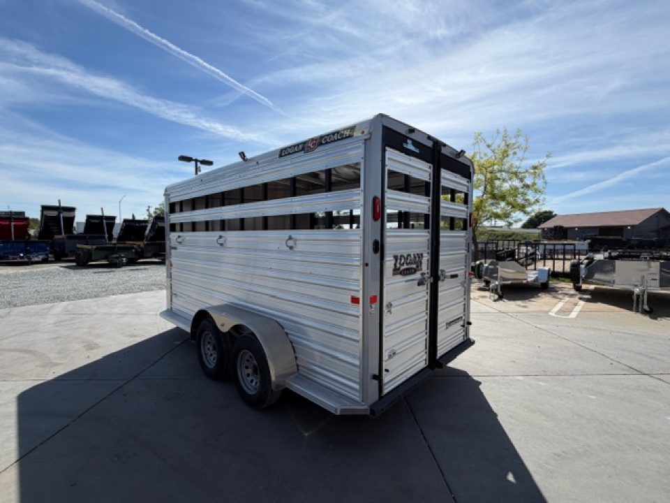 New 2026 Logan Coach BULLSEYE3BP Stock / Stock Combo Trailer