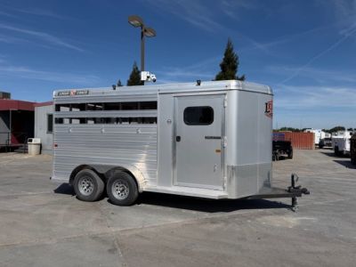 New 2026 Logan Coach BULLSEYE3BP Stock / Stock Combo Trailer