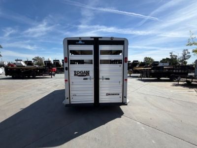 New 2026 Logan Coach BULLSEYE3BP Stock / Stock Combo Trailer