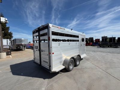 New 2026 Logan Coach BULLSEYE3BP Stock / Stock Combo Trailer