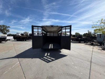 New 2026 Logan Coach BULLSEYE3BP Stock / Stock Combo Trailer