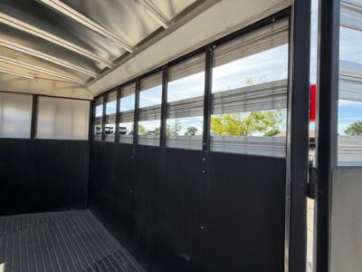 New 2026 Logan Coach BULLSEYE3BP Stock / Stock Combo Trailer