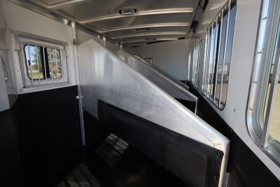 Used 2017 Exiss Trailers 4 Horse LQ Trailer