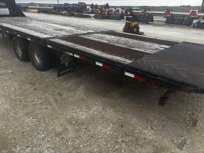 Used 2013 PJ Trailers 30’ GN