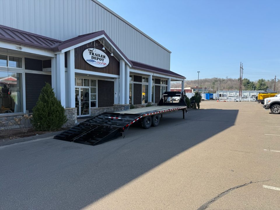 New SURE-TRAC 8'6" x 25' HEAVY DUTY LOW PROFILE DECKOVER TRAILER GOOSENECK 15K