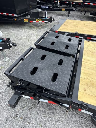 New 2026 Sure-Trac 7 x 20 (17+3) Universal Ramp Equipment Trailer