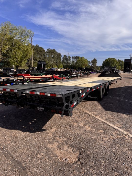 2026 Hillcrest Trailers photo 6