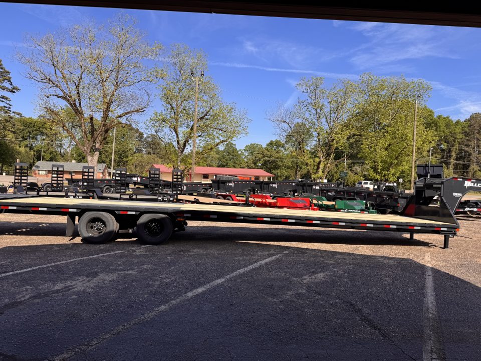 2026 Hillcrest Trailers photo 8