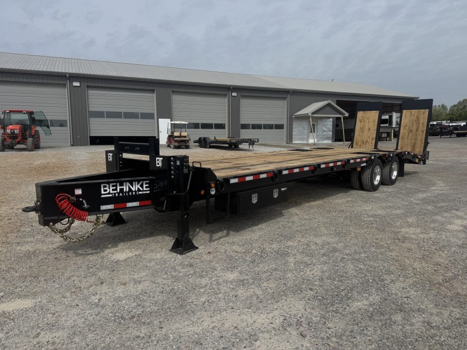 New 2026 Behnke 102"x31' 20 TON Pintle Hitch Tag Trailer *AIR RAMPS*