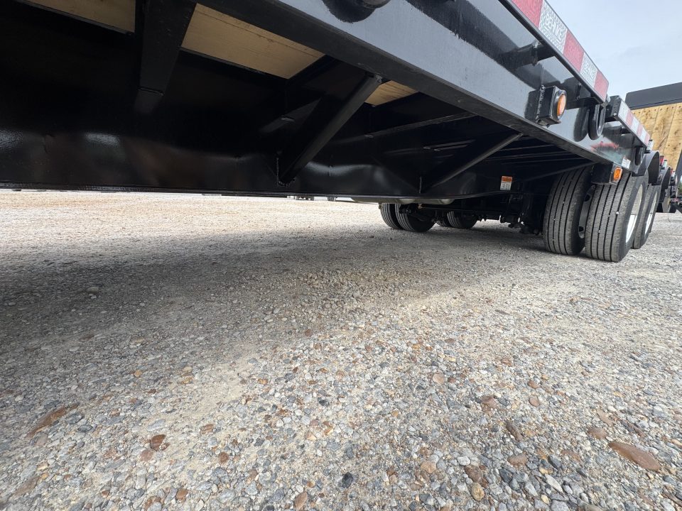 New 2026 Behnke 102"x31' 20 TON Pintle Hitch Tag Trailer *AIR RAMPS*