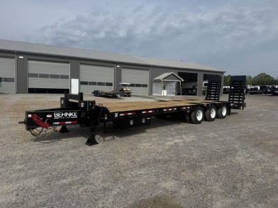 New 2026 Behnke 102 x33' 25 TON Pintle Hitch Trailer *AIR RAMPS*