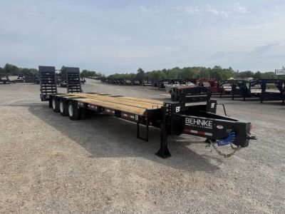 New 2026 Behnke 102"x33' 25 TON Pintle Hitch Trailer *AIR RAMPS*