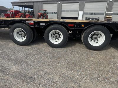 New 2026 Behnke 102"x33' 25 TON Pintle Hitch Trailer *AIR RAMPS*