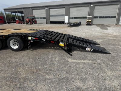 New 2026 Behnke 102"x33' 25 TON Pintle Hitch Trailer *AIR RAMPS*