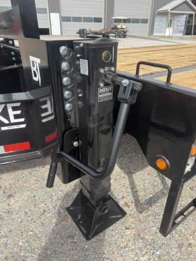 New 2026 Behnke 102"x33' 25 TON Pintle Hitch Trailer *AIR RAMPS*