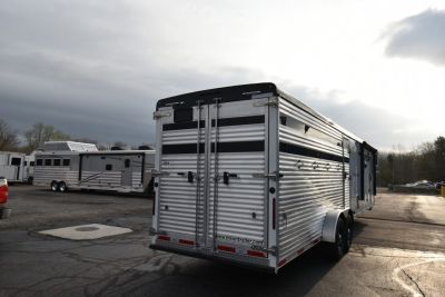 New 2026 Bison Trailers TH71016 Horse Trailer