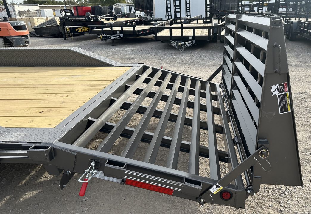 New 2026 East Texas Trailers 102"x24' Gooseneck Lowstyle w/ Drive over fenders & Mini Macho Dove Equipment Trailer