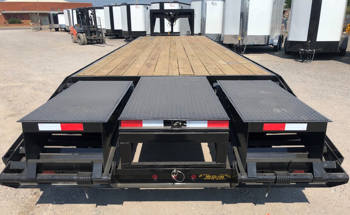 New 2026 Road Boss 32' Tandem Axle Gooseneck with Combo Dove Equipment Trailer