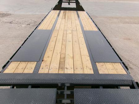 New 2027 Load Trail 102x28 GN Flatbed w/ Max Ramps 24k