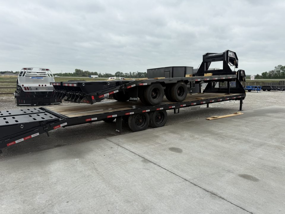 New 2026 Liberty Industries LF16K102X30+5 Flatbed Trailer
