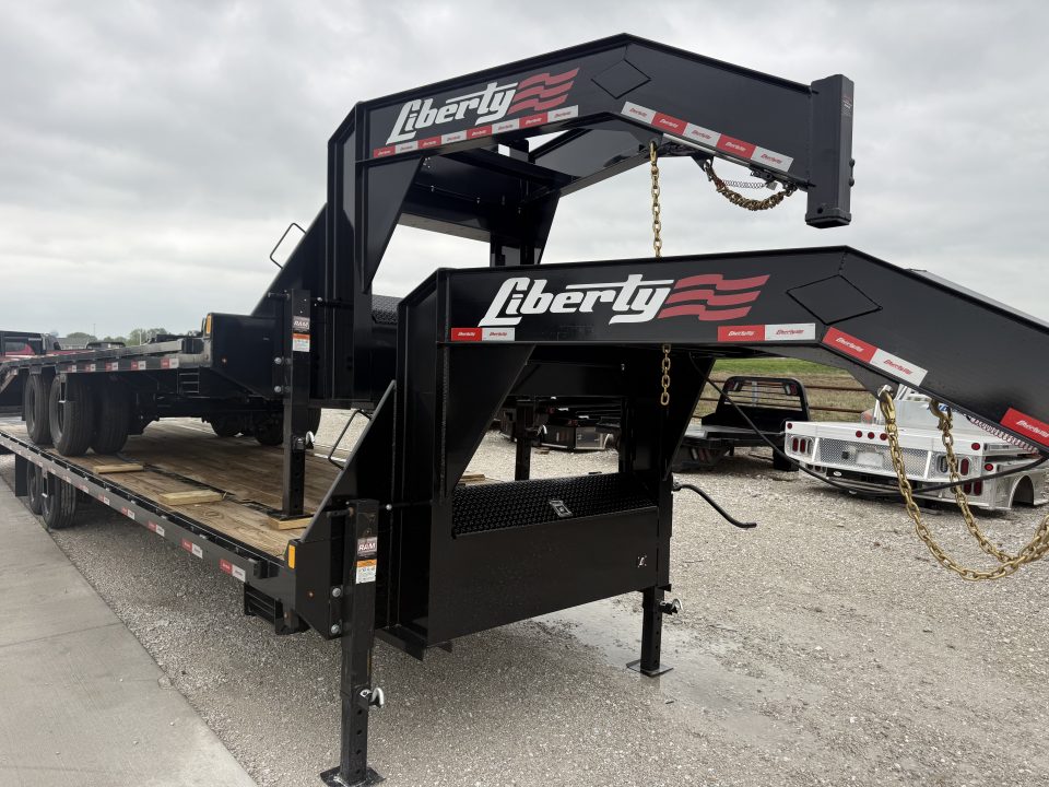 New 2026 Liberty Industries LF16K102X30+5 Flatbed Trailer