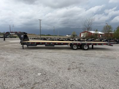 New 2026 Diamond C Trailers FMAX210L35X102HDT (102" x 35') 25K Hydraulic Dovetail Flatbed Trailer