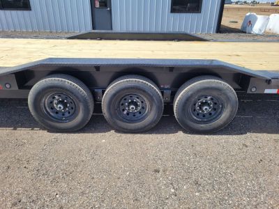 New 2026 Load Trail 102"x40' Triple Axle Gooseneck Carhauler Trailer