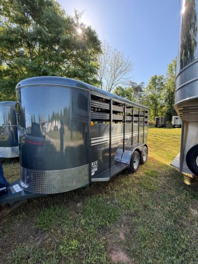 New 2026 Bee 16' Stock Bumper Pull Horse Trailer