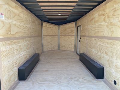 New United UJ-8.5X16 Enclosed Trailer