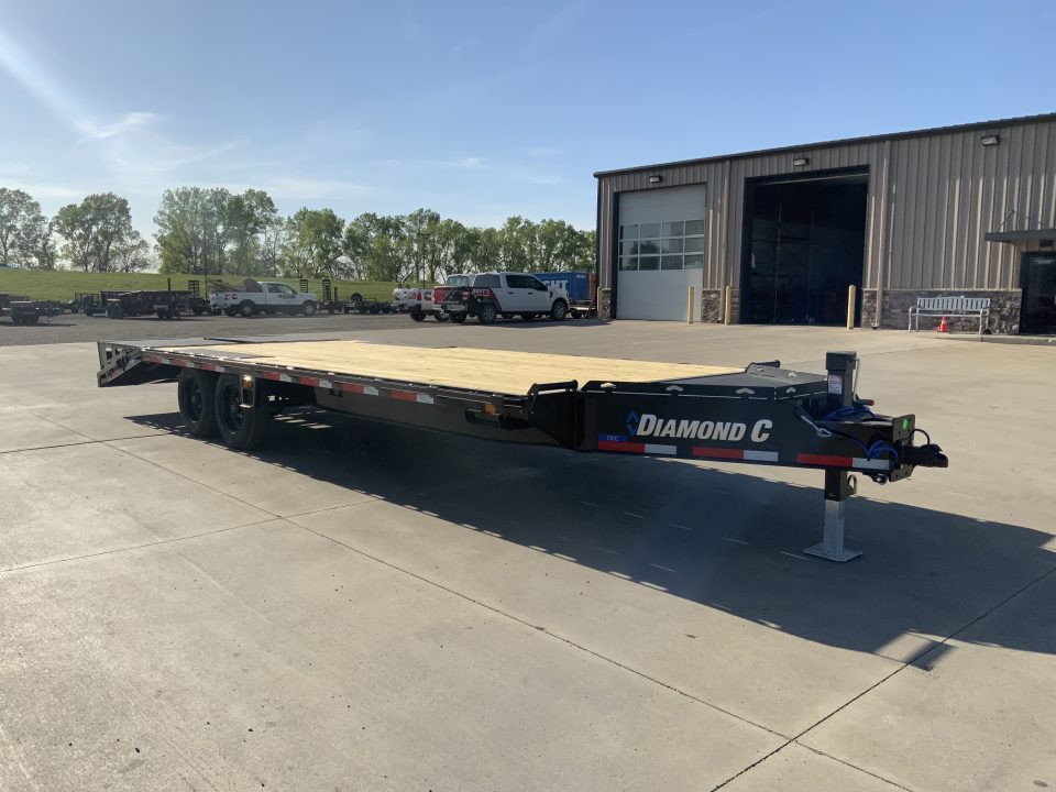 New 2026 Diamond C DEC 208 Deckover Trailer