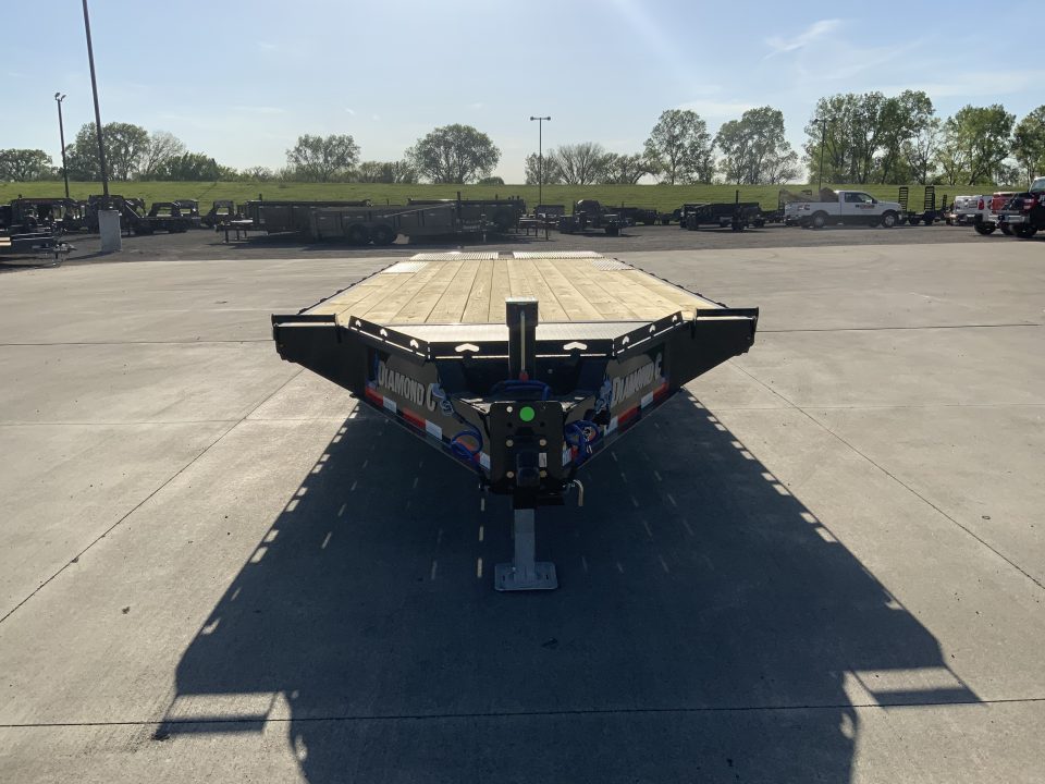 New 2026 Diamond C DEC 208 Deckover Trailer