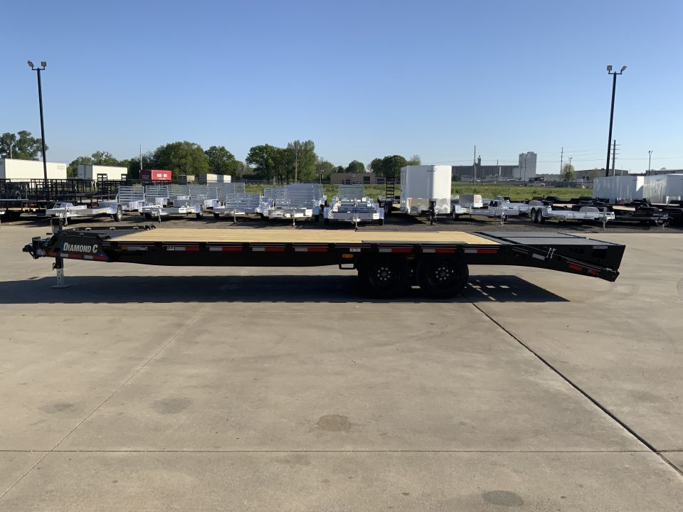 New 2026 Diamond C DEC 208 Deckover Trailer