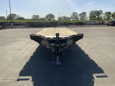 New 2026 Diamond C DEC 208 Deckover Trailer
