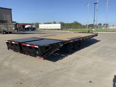 New 2026 Diamond C DEC 208 Deckover Trailer