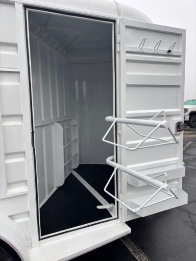 New 2026 GR Horse Trailer 6'8"x14' 2 Stall 10k