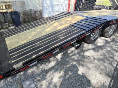 New 2026 Diamond C FMAX210 GOOSENECK TRAILER 30’ HYDRO DOVE & JACKS ALUMINUM OUTER RIMS