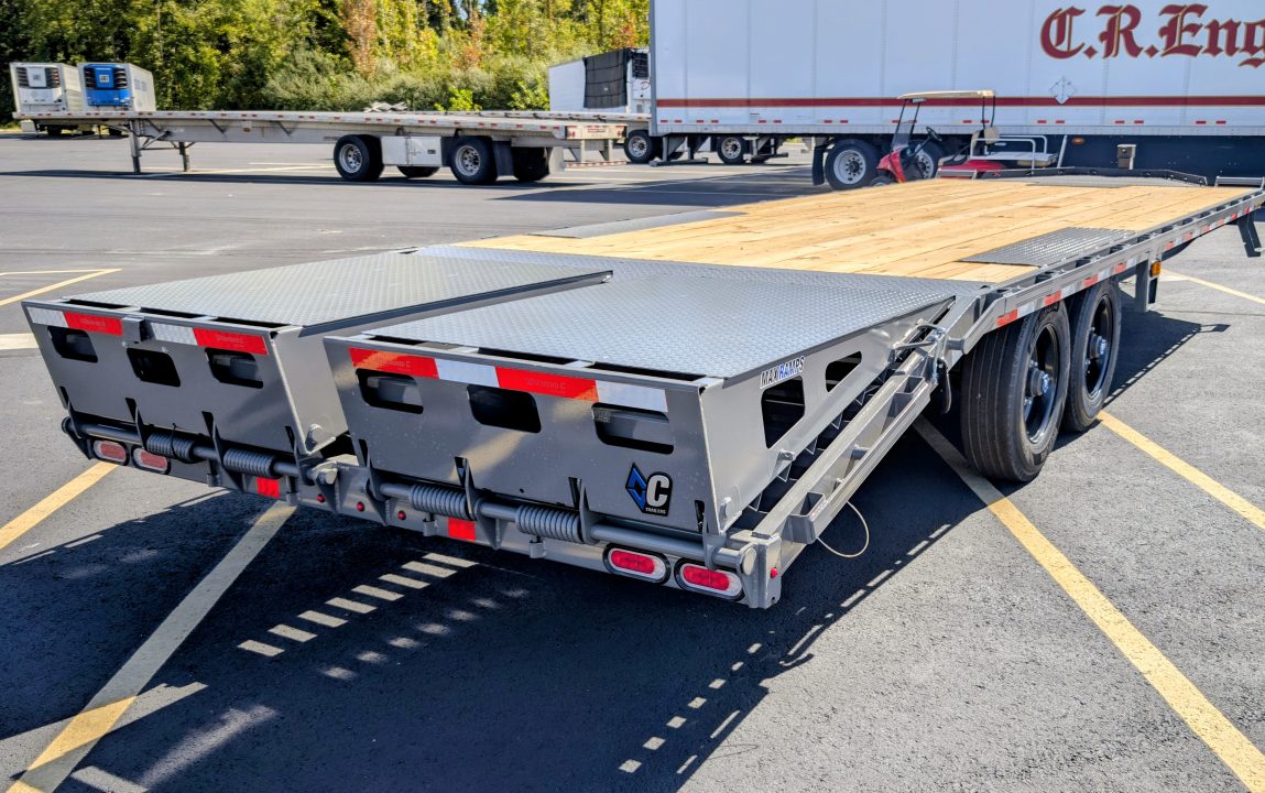 23K Equipment Flatbed Trailer photo 2