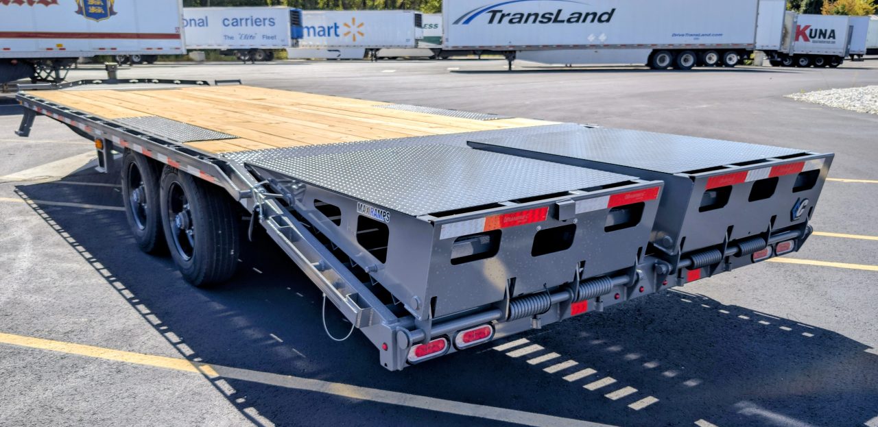 23K Equipment Flatbed Trailer photo 4