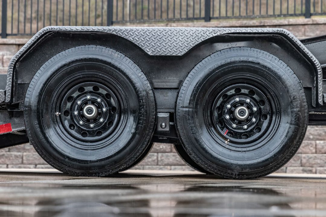 New 2027 Diamond C Trailers HDT 207 Tilt Trailer