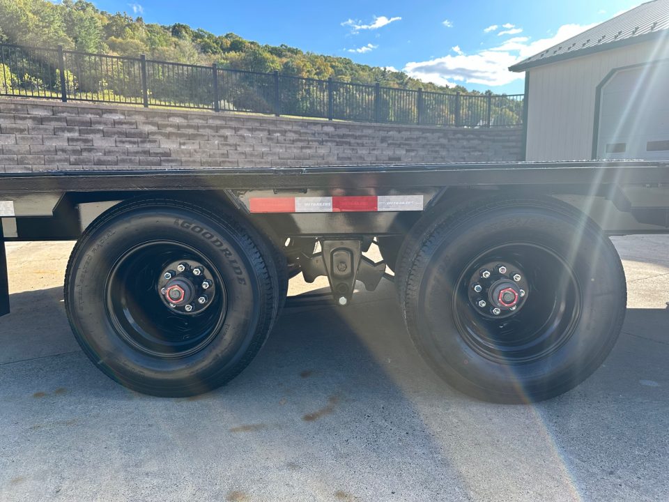 New PJ 40' Low-Pro Flatdeck With Duals (LD) - Monster Ramps