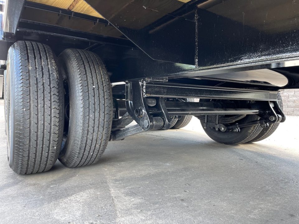 New PJ 25' Low-Pro Flatdeck with Duals (LD) - Monster Ramps