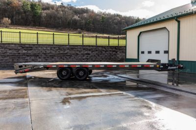 New Diamond C 24' I-Beam Deck Over with MAX Ramps (DEC208)