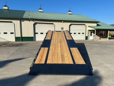 New Diamond C 24' Deckover Tilt (DET207)
