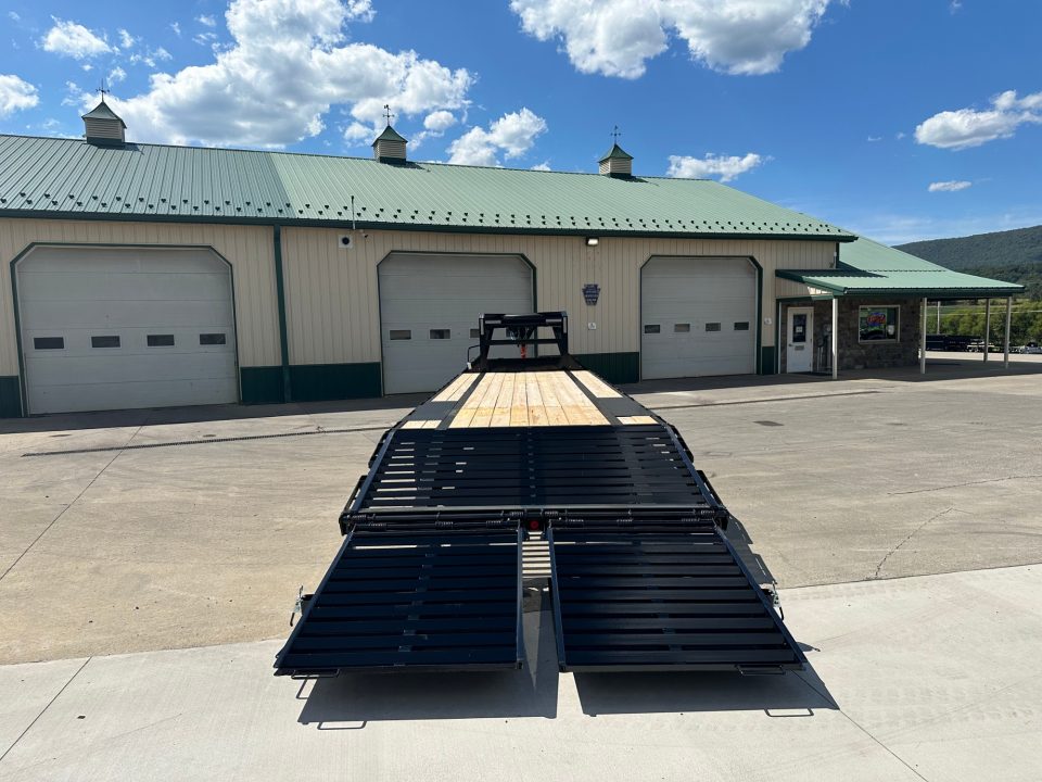 New 2027 PJ Trailers LQ Flatbed Trailer