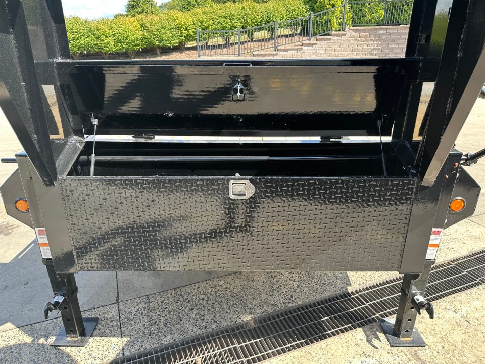 New 2027 PJ Trailers LQ Flatbed Trailer