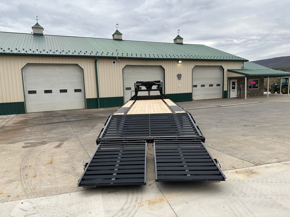 New 2027 PJ Trailers LQ Flatbed Trailer