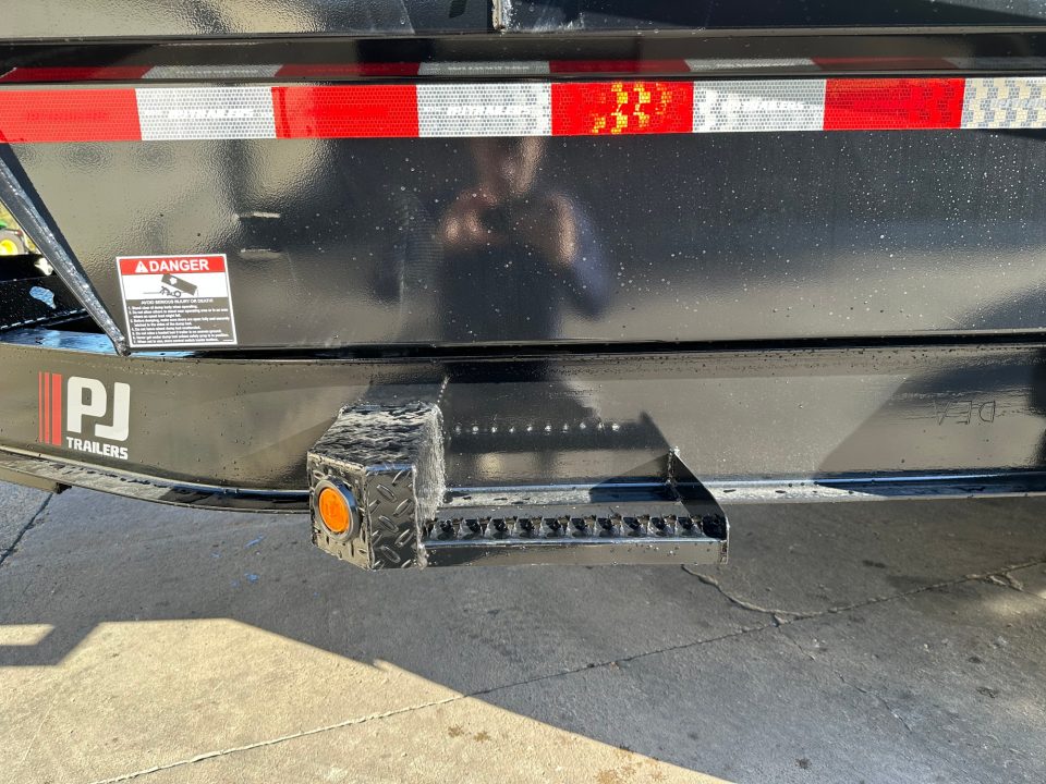 New 2027 PJ Trailers DT1 Dump Trailer